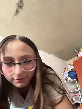 Snapshot of Aria__Rousse03 chatting on February 19, 7:32 pm Aria Rousse03 online show from February 19, 7:32 pm