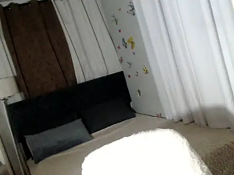 Ur innocent womenXxx online show from March 31, 7:14 pm