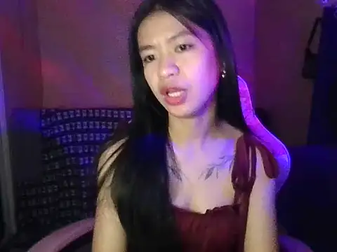 Snapshot of Luna_Moonfang chatting on April 26, 8:28 pm Luna Moonfang online show from April 26, 8:28 pm