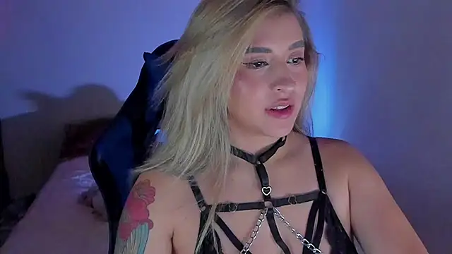 saradiazxxx online show from April 13, 8:31 am