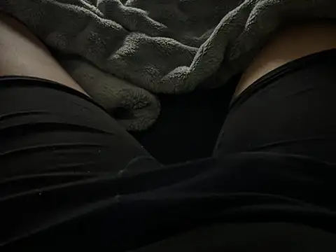 Snapshot of kakarot241515 chatting on February 21, 3:07 am kakarot241515 online show from February 21, 3:07 am