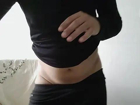 Snapshot of cxyz_222 chatting on March 22, 12:58 am cxyz 222 online show from March 22, 12:58 am