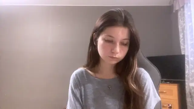 LunnaBliss online show from March 6, 3:30 pm