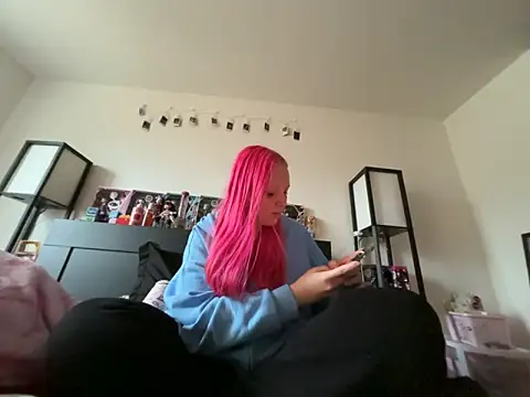 pinkhairfun16 online show from February 21, 11:06 pm