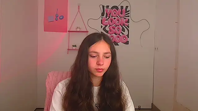 KissMeJulia online show from May 9, 5:12 am