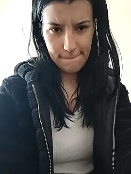 Snapshot of pussi12 chatting on February 18, 10:44 am pussi12 online show from February 18, 10:44 am