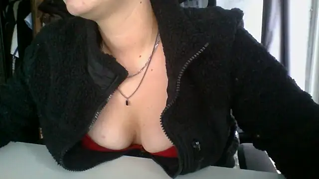 Geileboef28 online show from July 6, 8:55 am