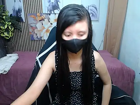 Snapshot of lady_moon09 chatting on February 20, 7:54 am lady moon09 online show from February 20, 7:54 am