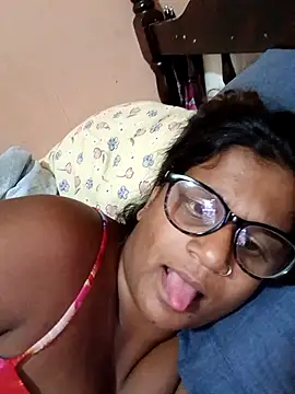 indianstrawberrylips4u online show from March 7, 5:43 pm