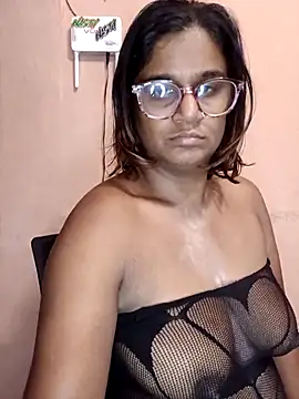 Snapshot of indianstrawberrylips4u chatting on April 30, 5:14 am indianstrawberrylips4u online show from April 30, 5:14 am