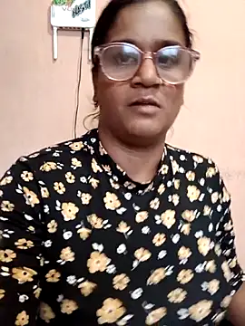 Snapshot of indianstrawberrylips4u chatting on May 1, 2:43 pm indianstrawberrylips4u online show from May 1, 2:43 pm