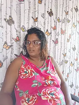 Snapshot of indianstrawberrylips4u chatting on May 24, 10:09 am indianstrawberrylips4u online show from May 24, 10:09 am