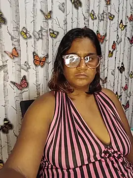 Snapshot of indianstrawberrylips4u chatting on May 26, 6:37 pm indianstrawberrylips4u online show from May 26, 6:37 pm