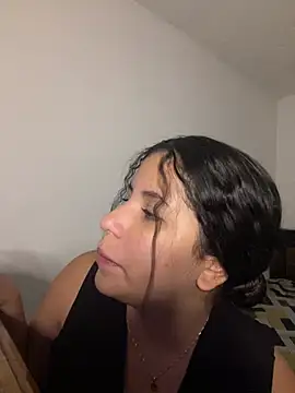 Snapshot of FerLondon55 chatting on February 22, 5:40 am FerLondon55 online show from February 22, 5:40 am