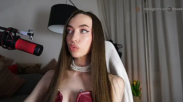 supreme dominatrix online show from April 24, 9:06 pm