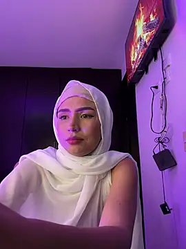 Snapshot of Darsha_Khemu chatting on June 25, 10:58 pm Darsha Khemu online show from June 25, 10:58 pm