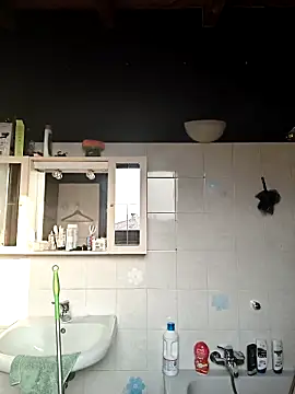 Snapshot of BITOFSIN chatting on March 4, 3:29 pm BITOFSIN online show from March 4, 3:29 pm