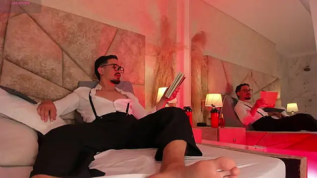 Snapshot of SavageCross1 chatting on February 22, 7:45 pm SavageCross1 online show from February 22, 7:45 pm