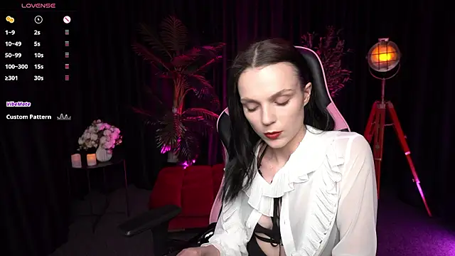 Snapshot of Wild_Alice_me chatting on March 11, 4:13 pm Wild Alice me online show from March 11, 4:13 pm