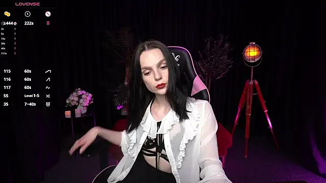 Snapshot of Wild_Alice_me chatting on March 12, 4:24 pm Wild Alice me online show from March 12, 4:24 pm
