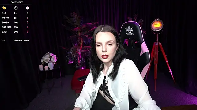 Snapshot of Wild_Alice_me chatting on March 25, 4:02 pm Wild Alice me online show from March 25, 4:02 pm