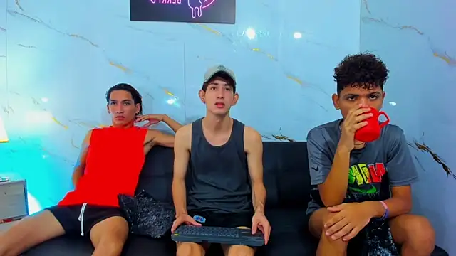 Spicy guys online show from February 28, 1:01 pm