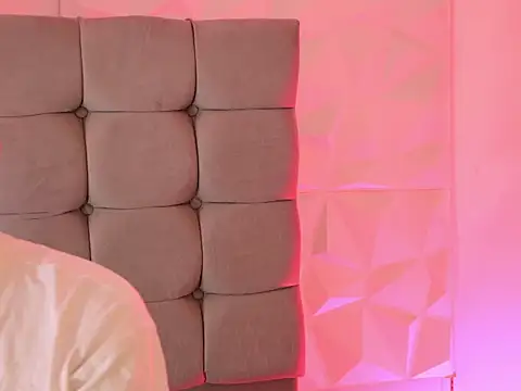 Snapshot of AmyKiss_ chatting on March 9, 12:42 pm AmyKiss online show from March 9, 12:42 pm