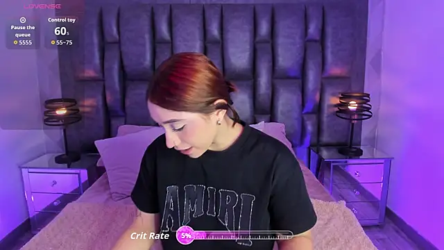 Snapshot of CloeDawson chatting on June 3, 3:20 am CloeDawson online show from June 3, 3:20 am