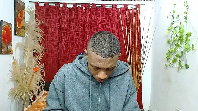 milo018 online show from March 17, 8:28 am