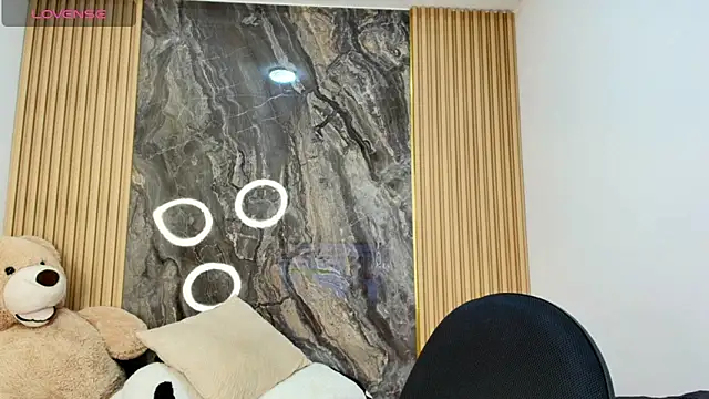 scarlett lumi online show from April 18, 11:47 am