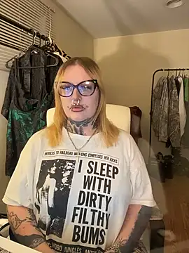 grindhouseho online show from March 5, 4:41 am