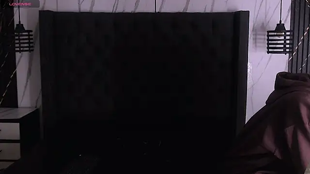 Santiago Ortiz  online show from April 12, 1:05 pm