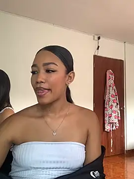 Snapshot of kali_rousse chatting on February 19, 1:07 pm kali rousse online show from February 19, 1:07 pm