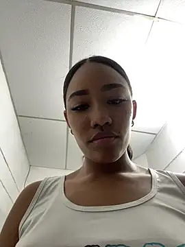 kali rousse online show from April 5, 1:03 am