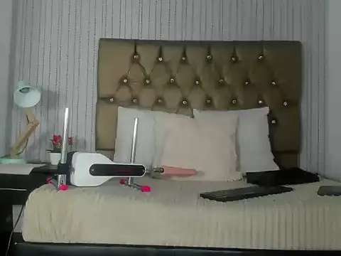 Snapshot of hanna_luciana chatting on May 23, 2:10 pm hanna luciana online show from May 23, 2:10 pm