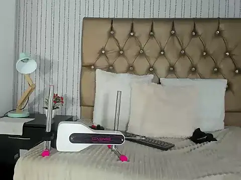 Snapshot of hanna_luciana chatting on May 25, 3:29 pm hanna luciana online show from May 25, 3:29 pm