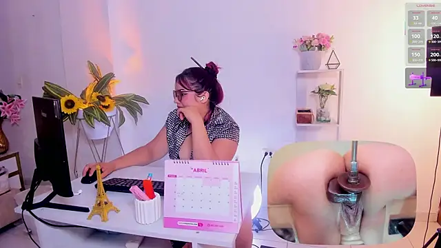 DannaScully  online show from April 14, 2:12 pm