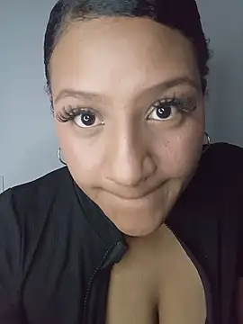 gigiblue89 online show from May 30, 9:17 am