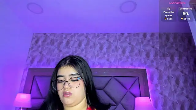 AnniJones online show from March 4, 3:23 am