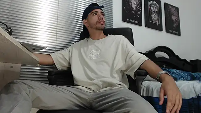 Kratoswolf online show from February 23, 4:59 pm