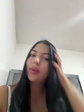 Snapshot of sophievaleryn12 chatting on February 27, 7:03 pm sophievaleryn12 online show from February 27, 7:03 pm