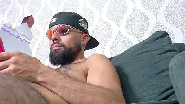 Snapshot of Michael_Boyss chatting on June 2, 9:50 pm Michael Boyss online show from June 2, 9:50 pm