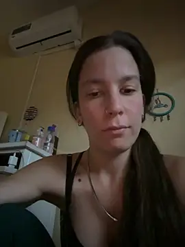 Snapshot of Melu12 chatting on April 10, 6:01 pm Melu12 online show from April 10, 6:01 pm