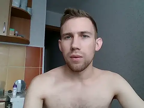 Snapshot of ---Dark--- chatting on February 18, 10:00 am ---Dark--- online show from February 18, 10:00 am