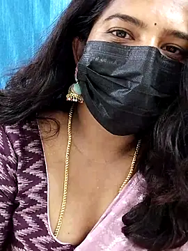 Snapshot of Sumaya-Reddy chatting on February 18, 11:39 am Sumaya-Reddy online show from February 18, 11:39 am