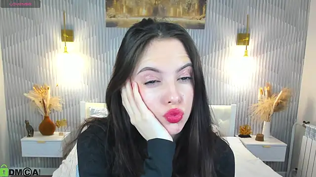 elise robbie online show from March 26, 1:01 am