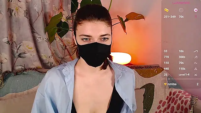 Ruby 04 online show from March 1, 3:58 pm