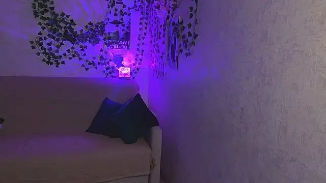 rinamandarina online show from February 21, 3:46 pm