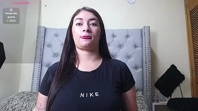 skarlett  36 online show from April 2, 2:15 pm