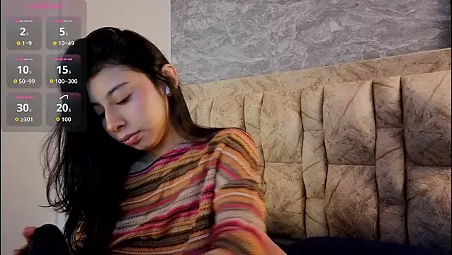 Snapshot of chloe_bluee_ chatting on July 9, 11:14 am chloe bluee online show from July 9, 11:14 am